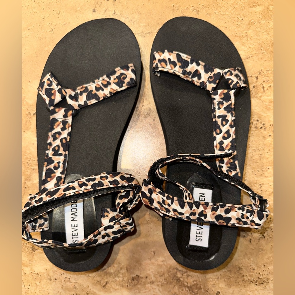 Steve Madden sandals
